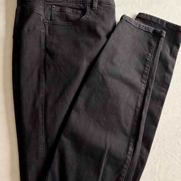 Women's Torrid Jegging Jeans, Size 18XT, premium stretch, Black, Excellent Cond - Picture 6 of 7